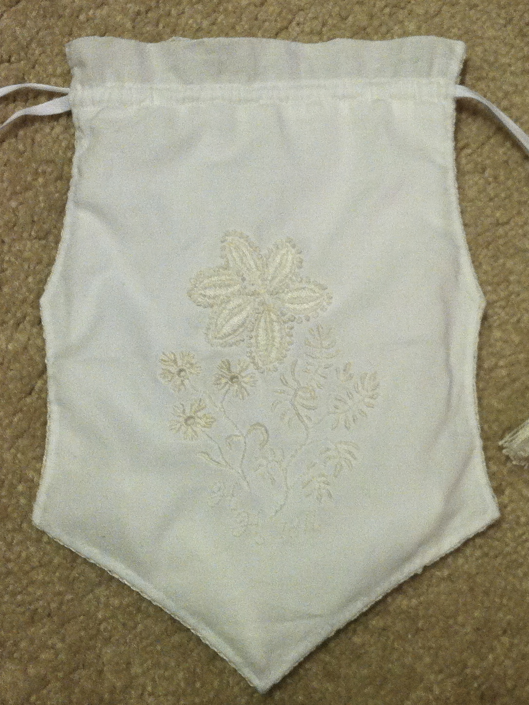 First project of 2014 – white work reticule | Mrs. Hufton's Huswif