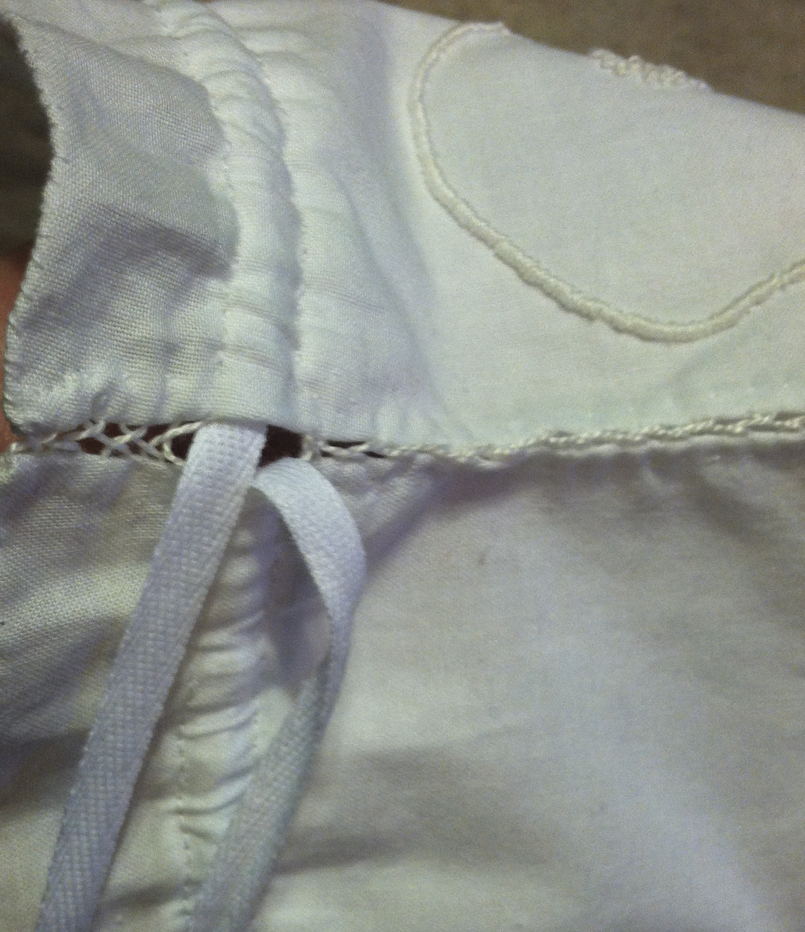 First project of 2014 – white work reticule | Mrs. Hufton's Huswif